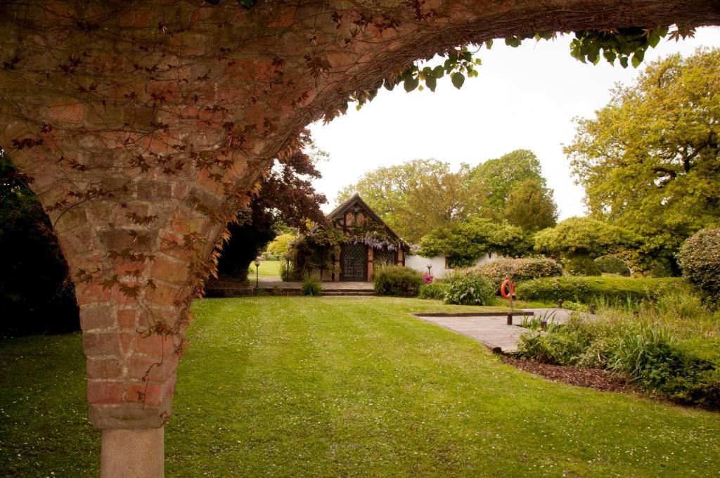 Ghyll Manor Country Hotel 霍舍姆 外观 照片