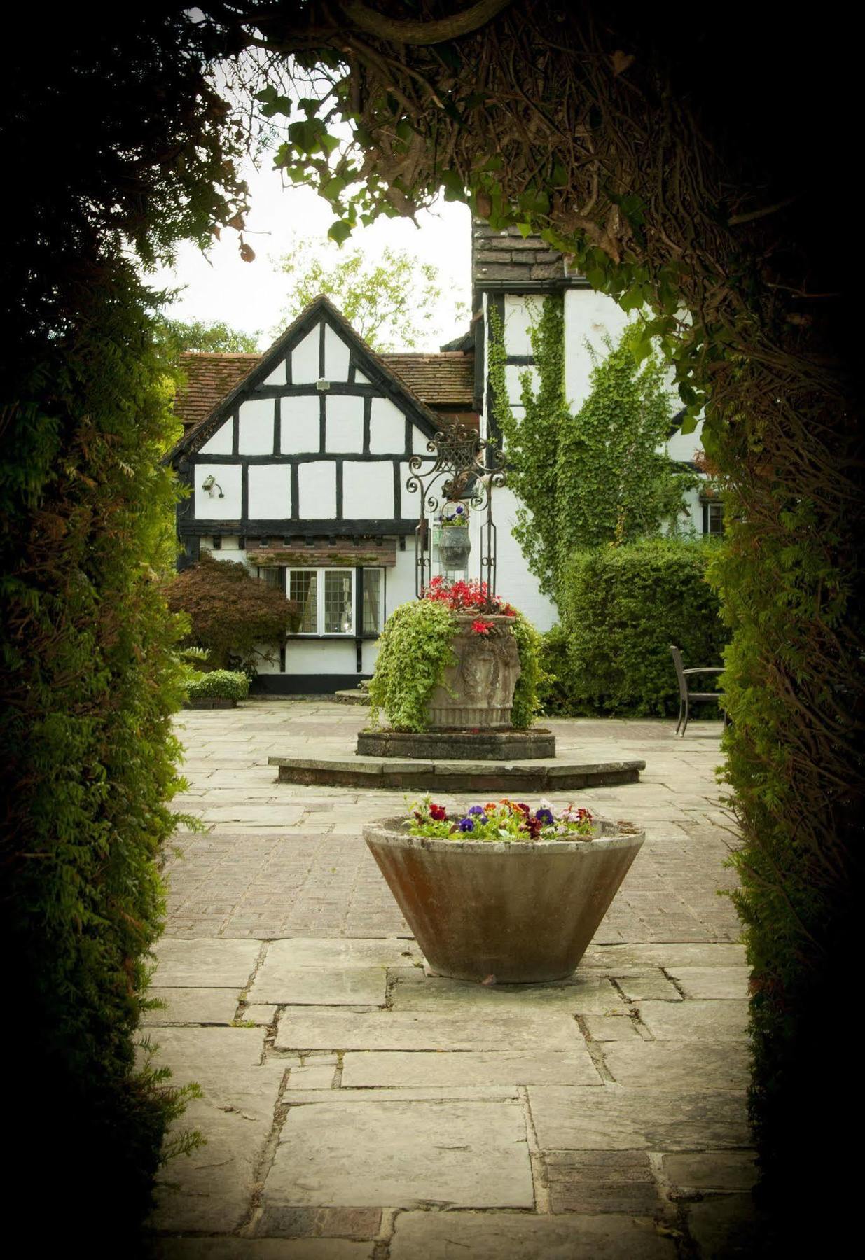 Ghyll Manor Country Hotel 霍舍姆 外观 照片